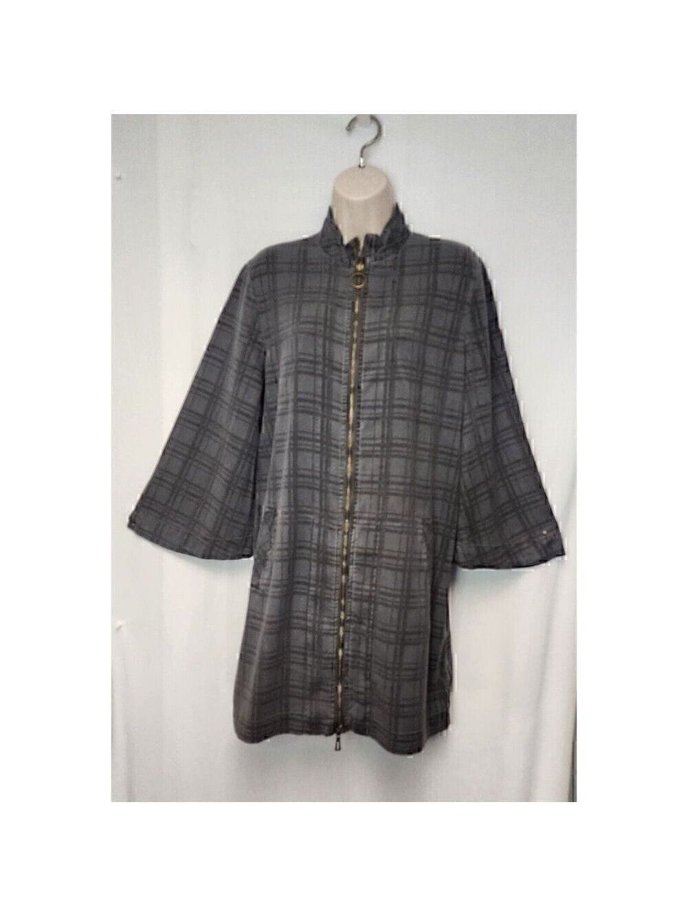 XCVI Boxy Plaid Glen Check Pattern Bell Sleeves Tunic Front Zip Jacket Size XS - Picture 3 of 9